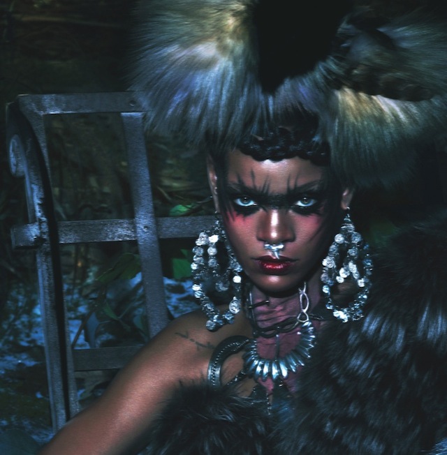 Rihanna-by-Mert-Alas-and-Marcus-Piggott-Styled-by-Edward-Enninful-September-2014