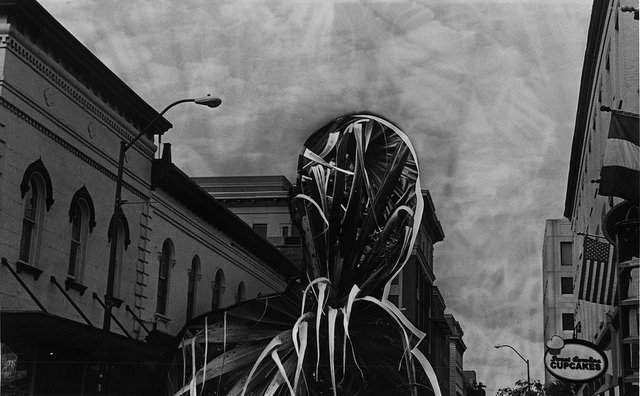 15857708454_a4f44d8f28_z