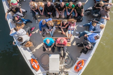 Turistas en los botes del río&nbsp;Sena
