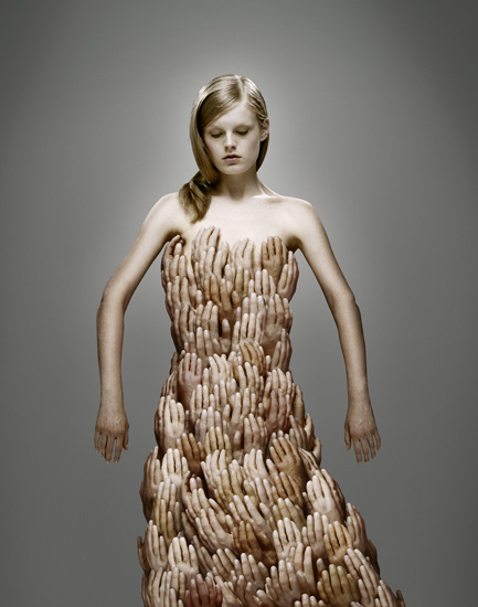 hands_eyesclosesmall